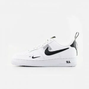 NIKE AIR FORCE 1 ’07 LV8 UTILITY TEAM